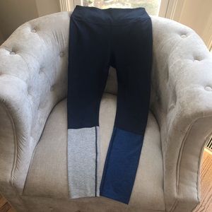 Outdoor voices tricolor leggings ~ S